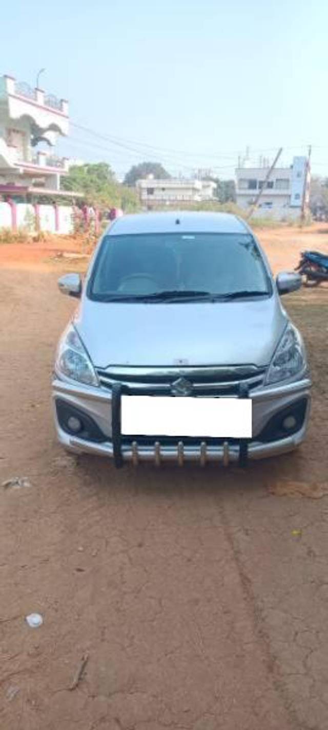 https://images10.gaadi.com/usedcar_image/4532605/original/processed_8f871fe2-3b1e-43a6-bdd1-223fb13bccb7.jpg?imwidth=6400