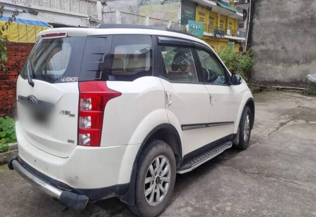 https://images10.gaadi.com/usedcar_image/4532606/original/4f8eb856-ed6d-4c0b-806f-8eabb3310609.?imwidth=6401