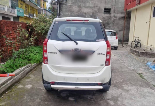 https://images10.gaadi.com/usedcar_image/4532606/original/a64227df-2d33-4117-968e-77e14d23f895.?imwidth=6402