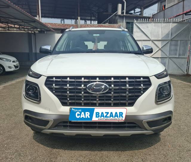 https://images10.gaadi.com/usedcar_image/4532613/original/bc051dac27194baa4a37ad96c45f8467.jpg?imwidth=6400