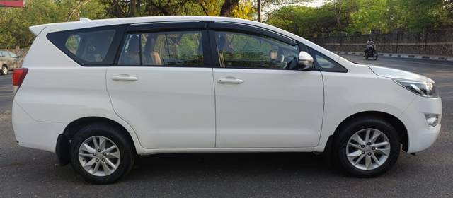 https://images10.gaadi.com/usedcar_image/4532645/original/fc4a8892e1d293cafb2e2902f8ddcca2.jpg?imwidth=6401