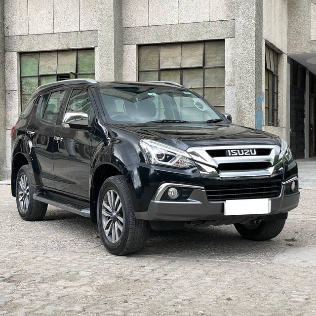 https://images10.gaadi.com/usedcar_image/4532648/original/processed_84ba41e75e68dee6febf6be9625da4db.jpg?imwidth=6400