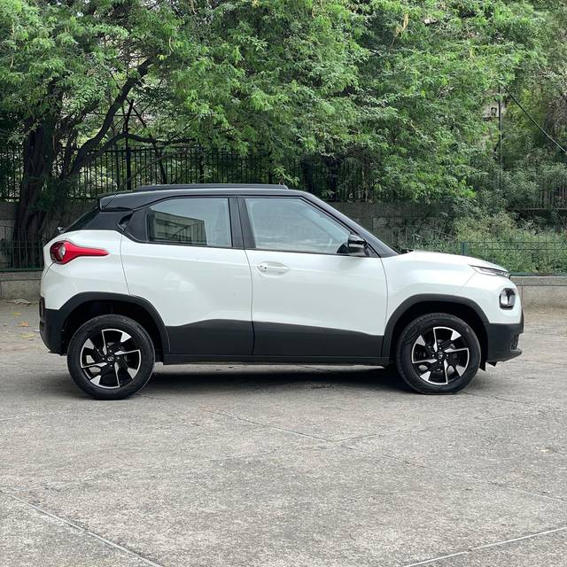https://images10.gaadi.com/usedcar_image/4532652/original/57487e44a6d1c7725aa1b54577dd7a1d.jpg?imwidth=6401