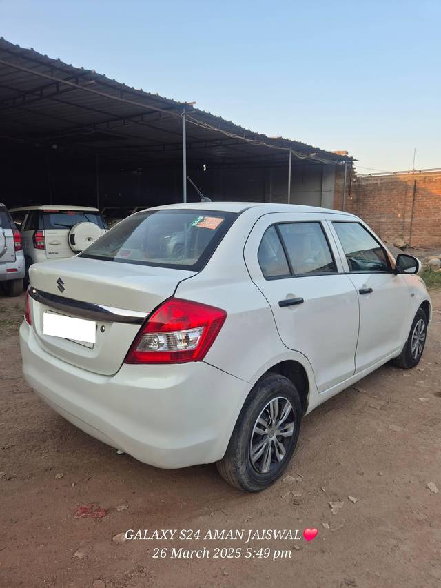 https://images10.gaadi.com/usedcar_image/4532655/original/processed_6ece97d0-a93c-42d0-8479-368c20236e13.jpg?imwidth=6402