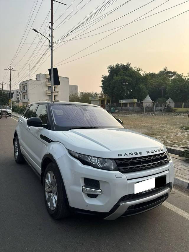 https://images10.gaadi.com/usedcar_image/4532661/original/processed_331a84b511b9990bf6a5c7505f1f105b.jpg?imwidth=6400