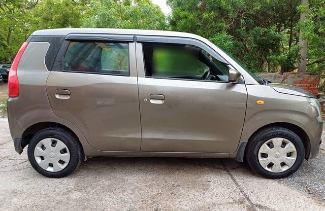 https://images10.gaadi.com/usedcar_image/4532676/original/processed_7a51b63d95a640525eb86b161f4f4320.jpg?imwidth=6401