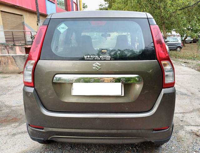 https://images10.gaadi.com/usedcar_image/4532676/original/processed_cfbaa4fb42d0f7571cc9a18e7b14cf82.jpg?imwidth=6402