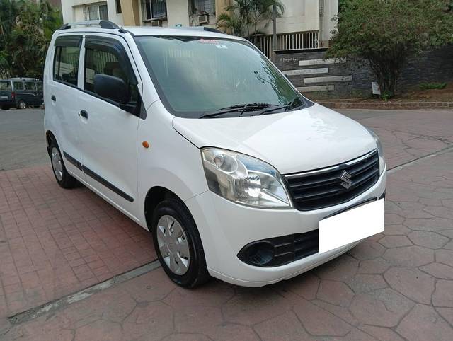 https://images10.gaadi.com/usedcar_image/4532677/original/processed_14fd9896c702b8fe5881271d6d06cb0f.jpg?imwidth=6400