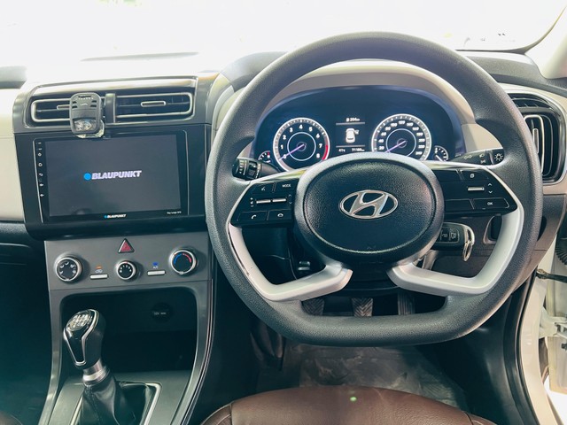 https://images10.gaadi.com/usedcar_image/4532680/original/9543c2c1fb44f06c42743f65fe02570c.jpg?imwidth=6402