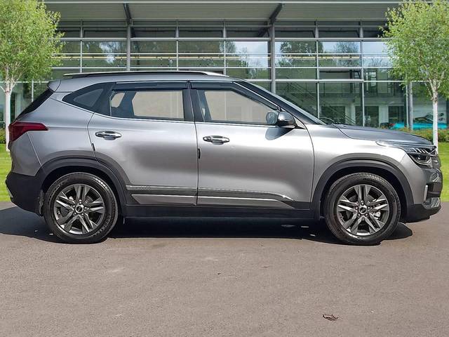 https://images10.gaadi.com/usedcar_image/4532683/original/processed_ed87a3afef83b560c8b0c7641e4c095c.jpg?imwidth=6401