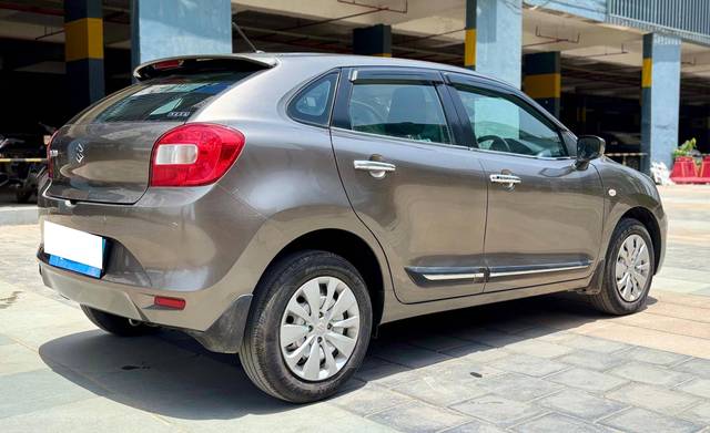 https://images10.gaadi.com/usedcar_image/4532692/original/processed_13e767313e9bdf96d0843d1f8759dfbf.jpg?imwidth=6401