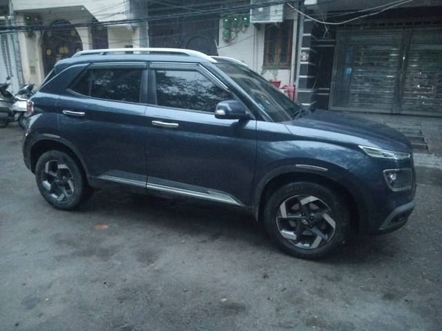 https://images10.gaadi.com/usedcar_image/4532696/original/2d41caba6404d614f5f5032ab415f8cc.jpg?imwidth=6400