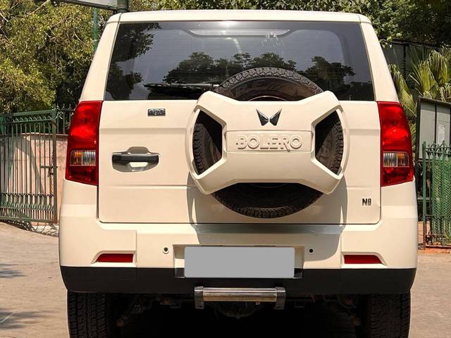 https://images10.gaadi.com/usedcar_image/4532756/original/processed_9d8b250fee150e1727b71649ca038576.jpeg?imwidth=6402