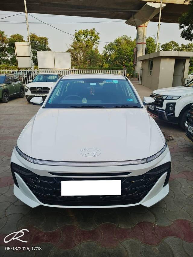 https://images10.gaadi.com/usedcar_image/4532757/original/processed_78ebf41319f26f2e4fce72b703089d73.jpg?imwidth=6400
