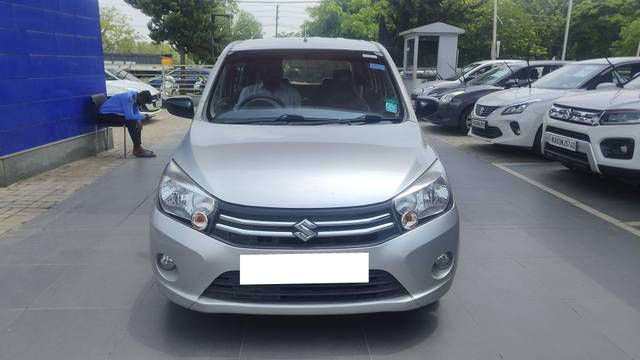 https://images10.gaadi.com/usedcar_image/4532774/original/processed_dee5fcc4e772ddc95c3fd13417592e0d.jpg?imwidth=6400