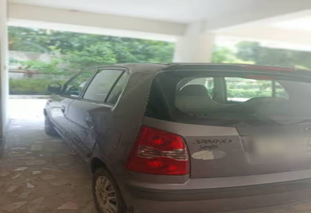 https://images10.gaadi.com/usedcar_image/4532782/original/692224af-8413-44aa-9257-3819a6e3aaf2.?imwidth=6401