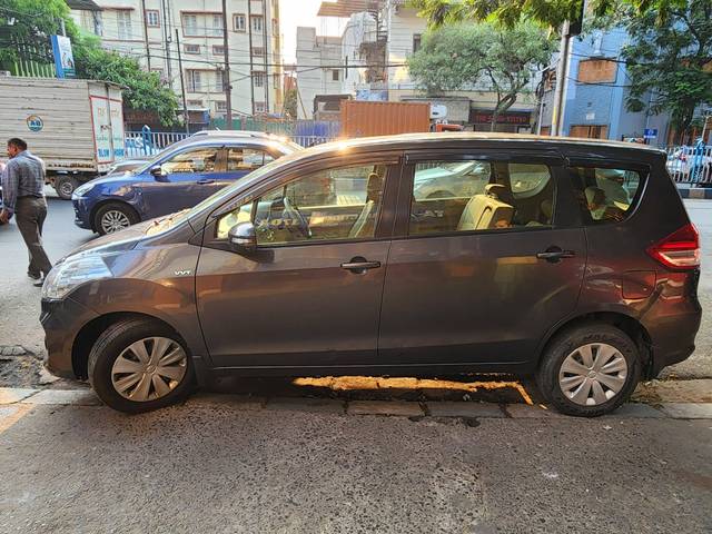 https://images10.gaadi.com/usedcar_image/4532785/original/processed_bb8562a219ddc1c8d8574d88b833beb3.jpg?imwidth=6402