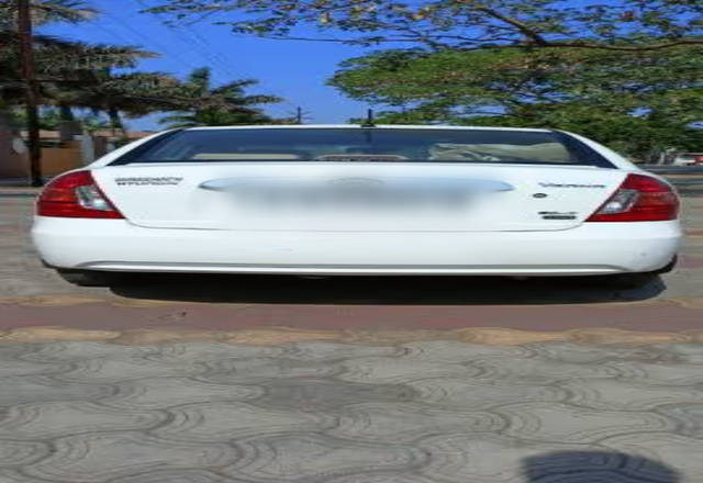 https://images10.gaadi.com/usedcar_image/4532786/original/1ea87019-4b7f-4d06-a227-d7f890f85bf7.?imwidth=6401