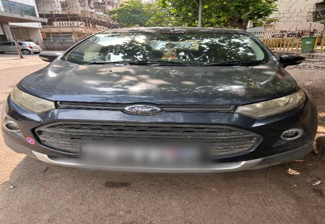 https://images10.gaadi.com/usedcar_image/4532809/original/61a6e49b-1144-4957-ab3e-199bad58c4cd.?imwidth=6400