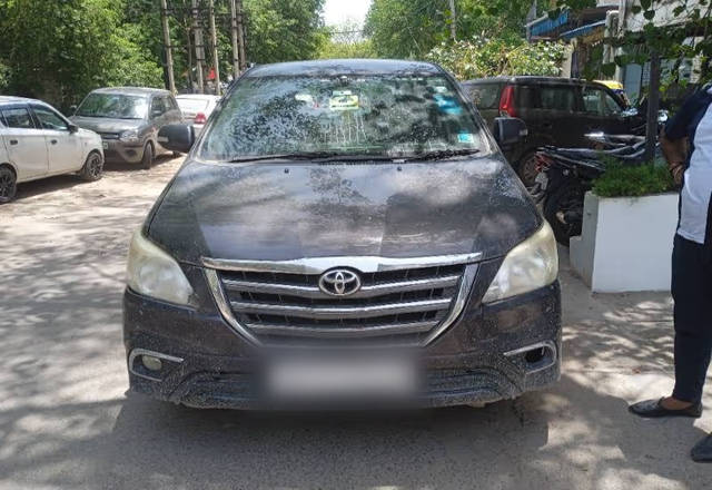 https://images10.gaadi.com/usedcar_image/4532811/original/eeafb4d3-e094-4c57-9183-190f5280edc1.?imwidth=6400