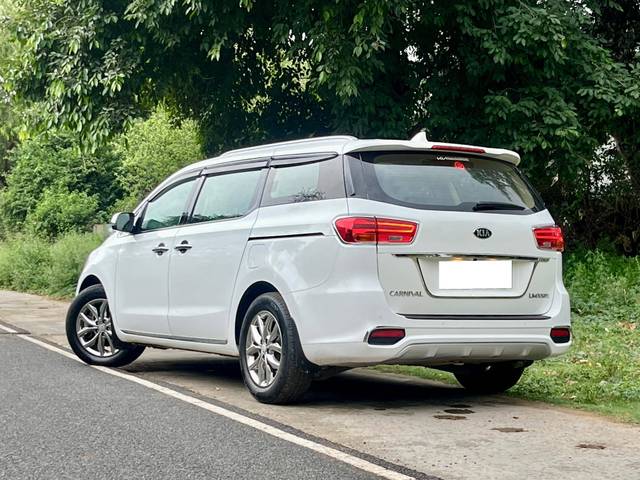 https://images10.gaadi.com/usedcar_image/4532901/original/processed_9ffb37974a8042fa46840a337cf5b99e.jpg?imwidth=6402