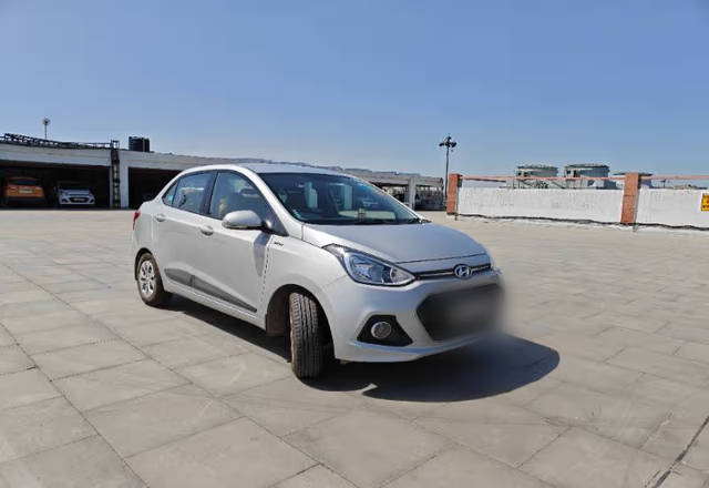https://images10.gaadi.com/usedcar_image/4532922/original/be9e571e-c9c3-4d04-9c5c-57ae8accee03.?imwidth=6400