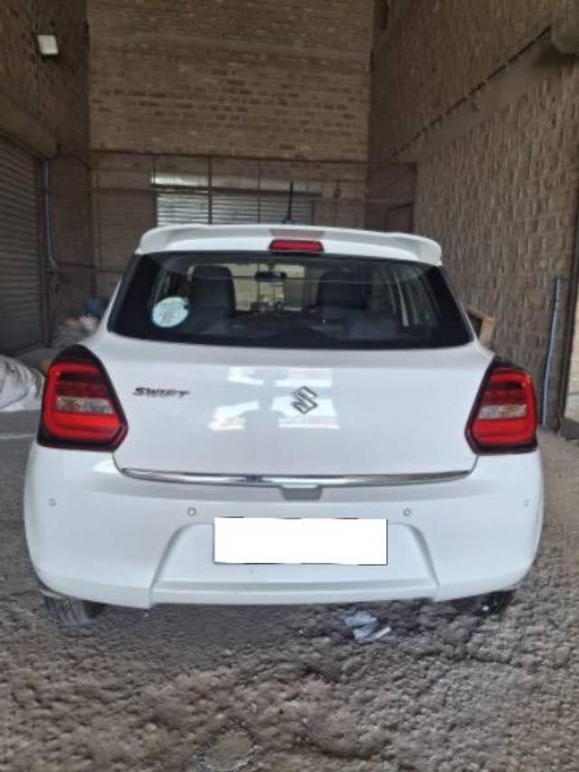 https://images10.gaadi.com/usedcar_image/4532940/original/processed_ae480c0f-ce71-4613-bf22-0db000323955.jpeg?imwidth=6401