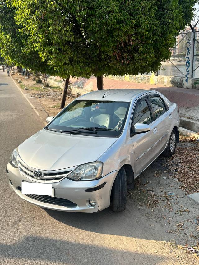 https://images10.gaadi.com/usedcar_image/4532988/original/processed_7c4f827e8d3b397aa40de11d38aa4903.jpg?imwidth=6402