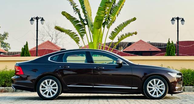 https://images10.gaadi.com/usedcar_image/4532993/original/bb9feaaacde1ce55ec6d44d9d3cac028.jpg?imwidth=6401