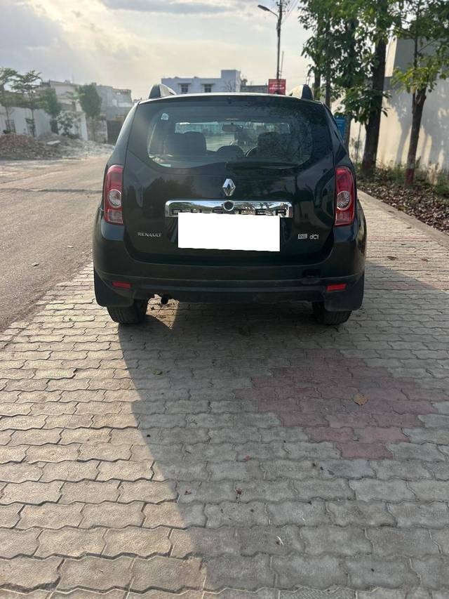 https://images10.gaadi.com/usedcar_image/4532994/original/processed_1be25409df19d3fdef164b2c232b4641.jpg?imwidth=6401