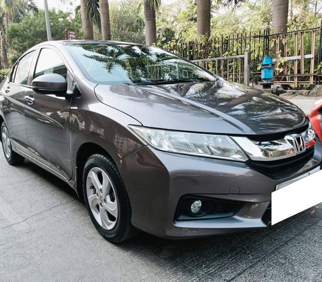 https://images10.gaadi.com/usedcar_image/4533003/original/processed_7a55eeeb91b36984edcfd5c78e2086df.jpeg?imwidth=6400