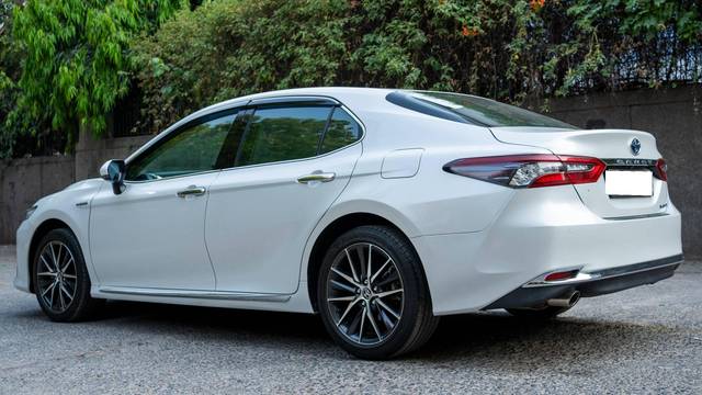 https://images10.gaadi.com/usedcar_image/4533004/original/processed_ad32958d08b6a1205193f8307f30a76a.jpeg?imwidth=6402