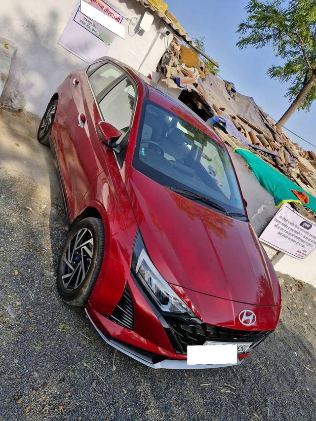 https://images10.gaadi.com/usedcar_image/4533009/original/processed_e4ef1759de196d61a7e7bdd26dc602a2.jpg?imwidth=6400