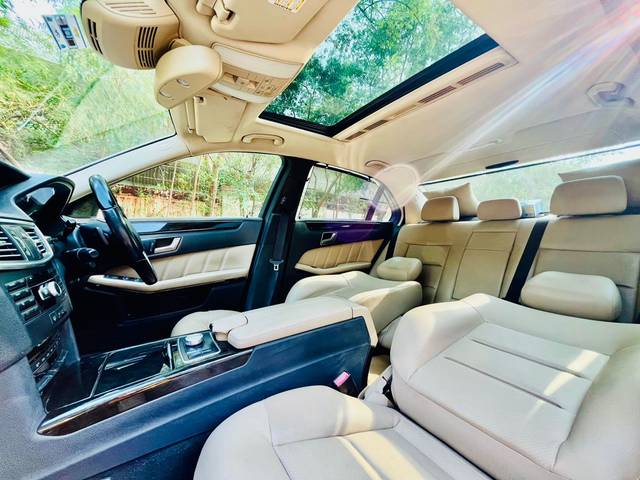 https://images10.gaadi.com/usedcar_image/4533012/original/2ddbe614eb1e44e5b558017ca6f46f0f.jpg?imwidth=6402