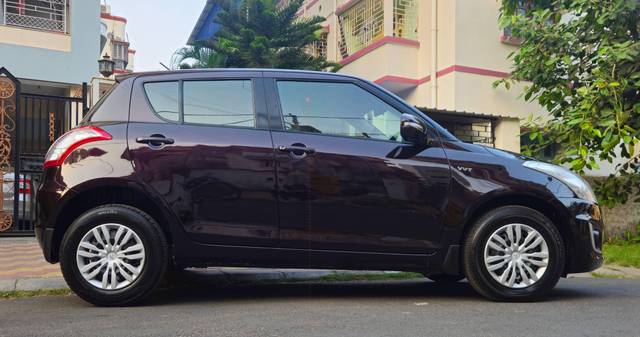 https://images10.gaadi.com/usedcar_image/4533014/original/processed_b56994490669fa510f2969adf3f776f4.jpg?imwidth=6401