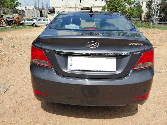 https://images10.gaadi.com/usedcar_image/4533017/original/processed_75b82c9c057bdad4e7942d0be169a24c.jpg?imwidth=6402