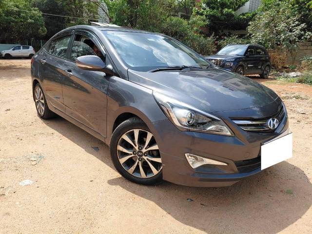 https://images10.gaadi.com/usedcar_image/4533017/original/processed_97c6cc7dca7c87ce309c0f14c09fdddb.jpg?imwidth=6400