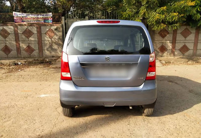 https://images10.gaadi.com/usedcar_image/4533020/original/bf6ed459-4b52-4d0e-82eb-2ae377811894.?imwidth=6402
