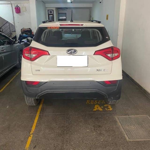 https://images10.gaadi.com/usedcar_image/4533049/original/processed_4bb27ead4d7cfed279ce5ef13cc67fad.jpg?imwidth=6401