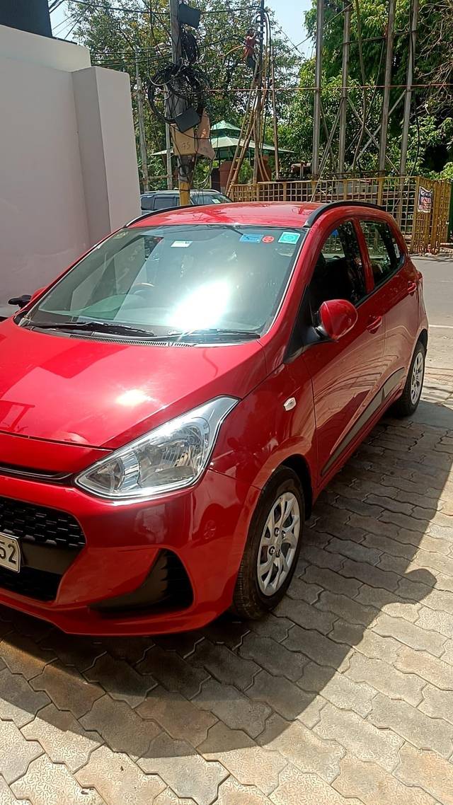 https://images10.gaadi.com/usedcar_image/4533050/original/processed_82b682a8ce61b65d21785bfe6d6177ce.jpg?imwidth=6402