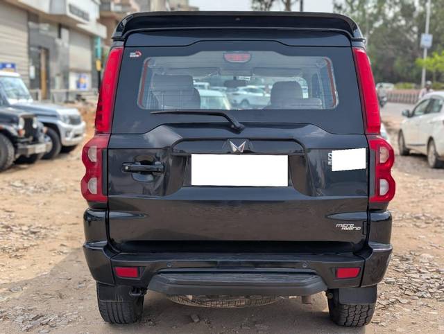 https://images10.gaadi.com/usedcar_image/4533053/original/processed_8be2bc7a3daf3864e624cb3d5eeee539.jpg?imwidth=6402