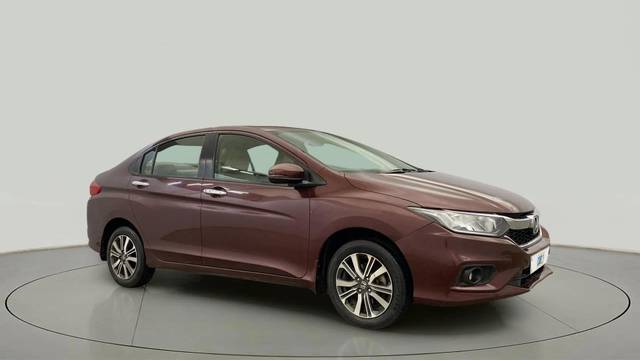 https://images10.gaadi.com/usedcar_image/4533075/original/894413cd8a833ce06d2dfab1b12426c5.jpg?imwidth=6400