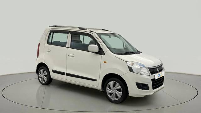 https://images10.gaadi.com/usedcar_image/4533077/original/e81ae2d5903322ab670b57c2537929b7.jpg?imwidth=6400
