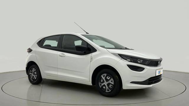 https://images10.gaadi.com/usedcar_image/4533092/original/82659ae9b72ee03449abea78b07094e8.jpg?imwidth=6400