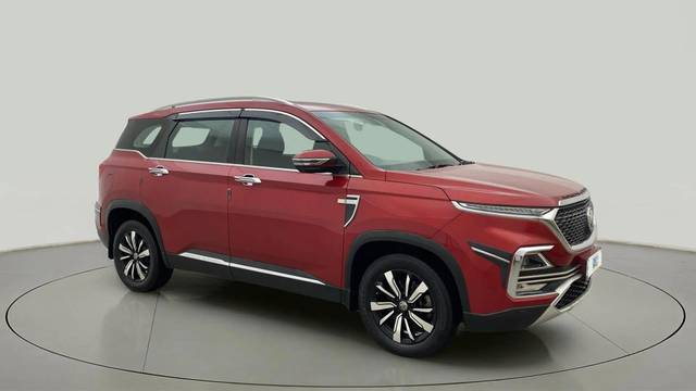 https://images10.gaadi.com/usedcar_image/4533102/original/fb6766948e13154eeaf79e24657a766c.jpg?imwidth=6400