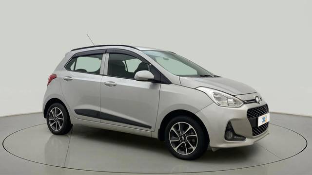 https://images10.gaadi.com/usedcar_image/4533131/original/222cde332d44cc3e375f1e56a328e120.jpg?imwidth=6400