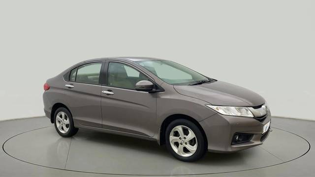 https://images10.gaadi.com/usedcar_image/4533133/original/fdd720f97f422a670995282843eb575a.jpg?imwidth=6400