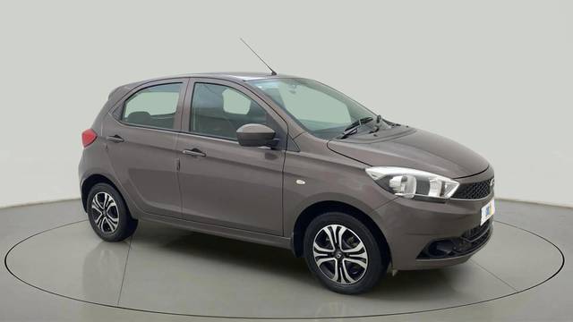 https://images10.gaadi.com/usedcar_image/4533191/original/e500aaf125176c36d995fb75640d919e.jpg?imwidth=6400