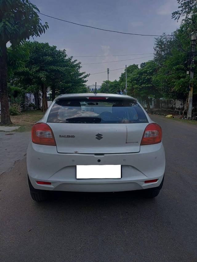 https://images10.gaadi.com/usedcar_image/4533200/original/processed_6faee3028e26f9ea9de61341a17495c7.jpg?imwidth=6402
