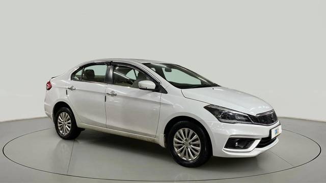 https://images10.gaadi.com/usedcar_image/4533205/original/2ff1ccb9d9a3d870195d32437d354bc0.jpg?imwidth=6400